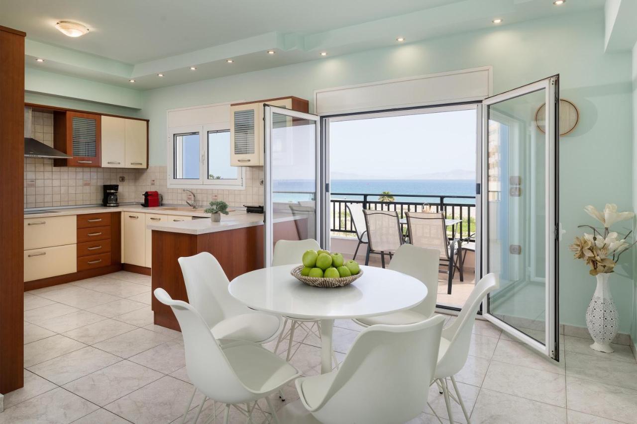 White&Blue Luxury Suites Ialysos  Ngoại thất bức ảnh