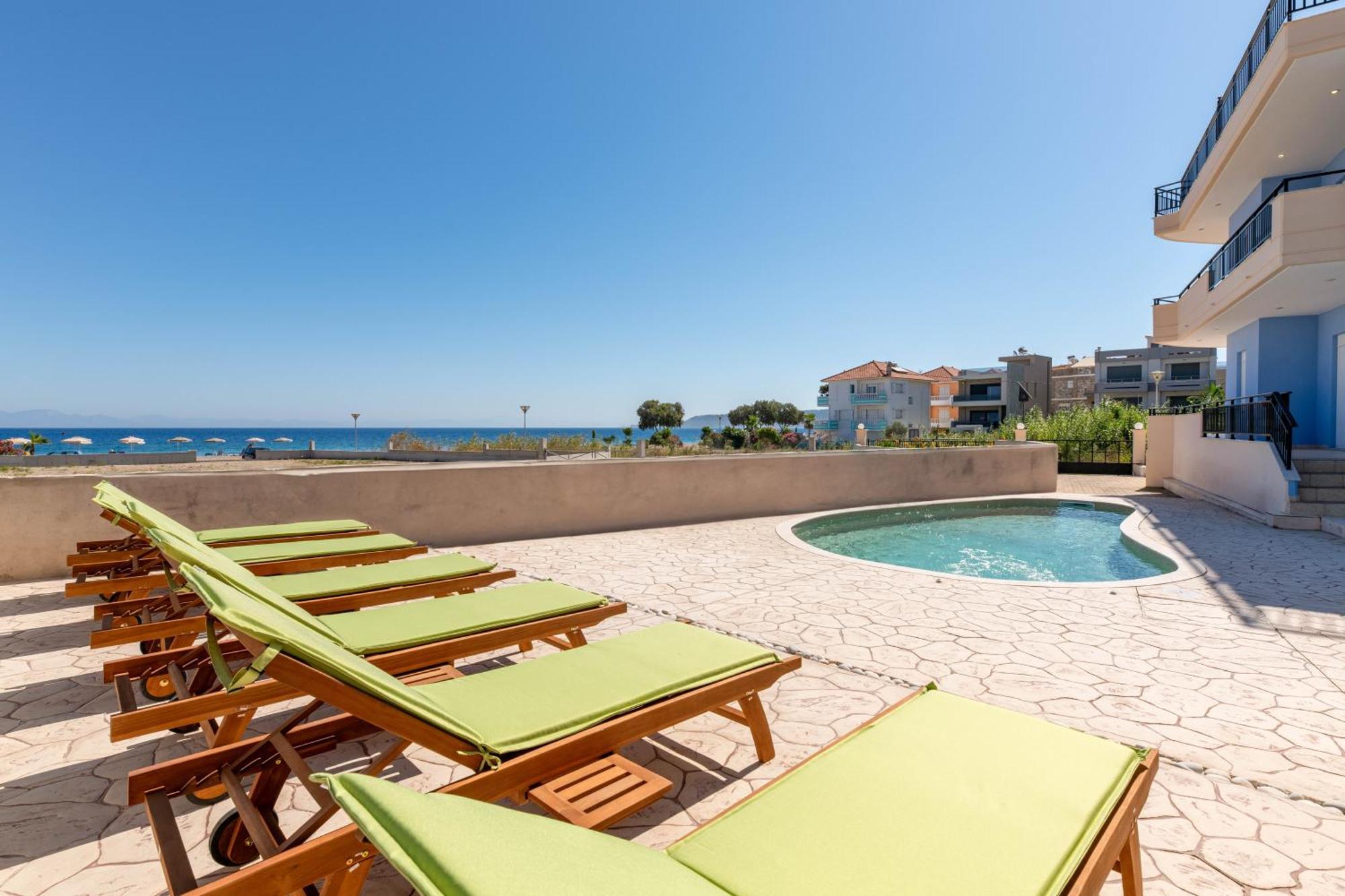 White&Blue Luxury Suites Ialysos  Ngoại thất bức ảnh