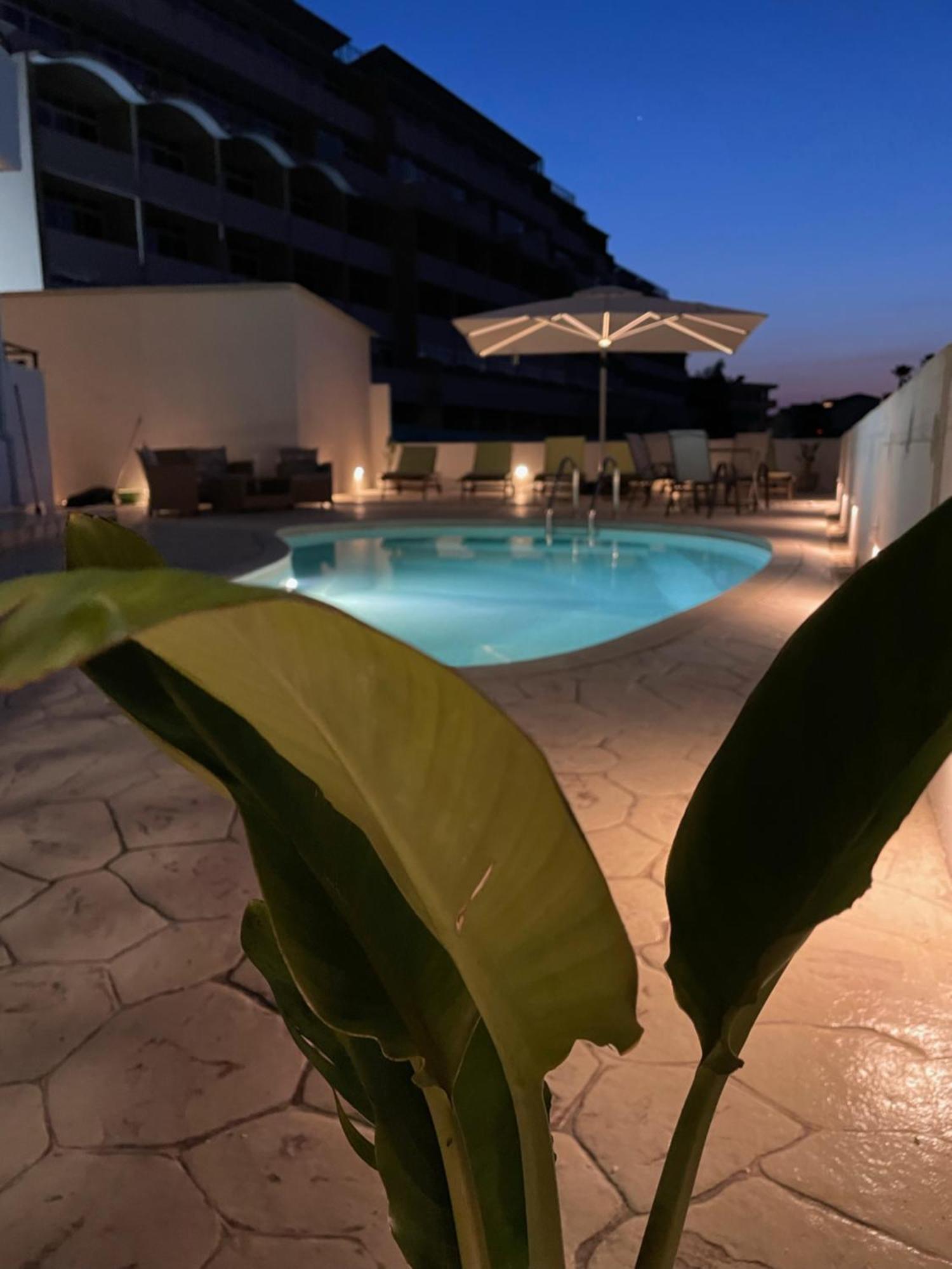 White&Blue Luxury Suites Ialysos  Ngoại thất bức ảnh